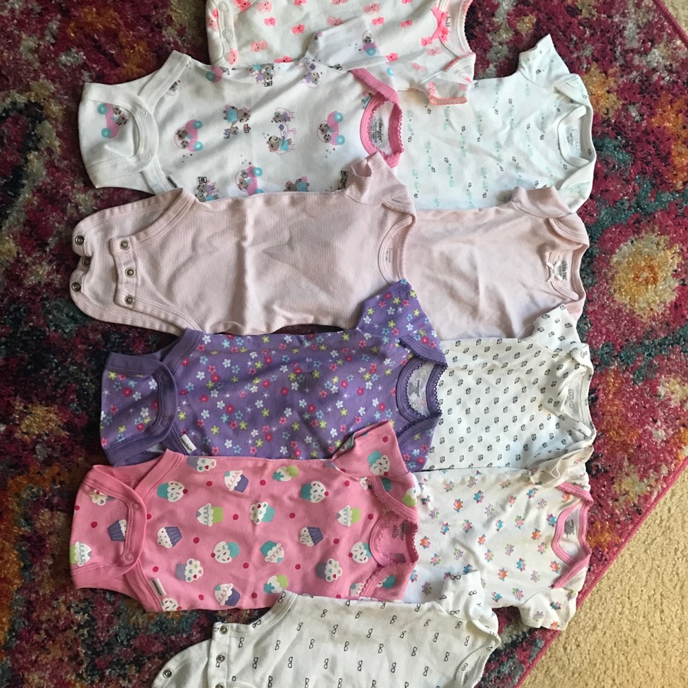 Newborn girl onesie bundle